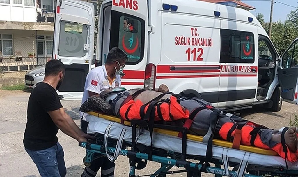 Asansör zemine çakıldı: 1 yaralı