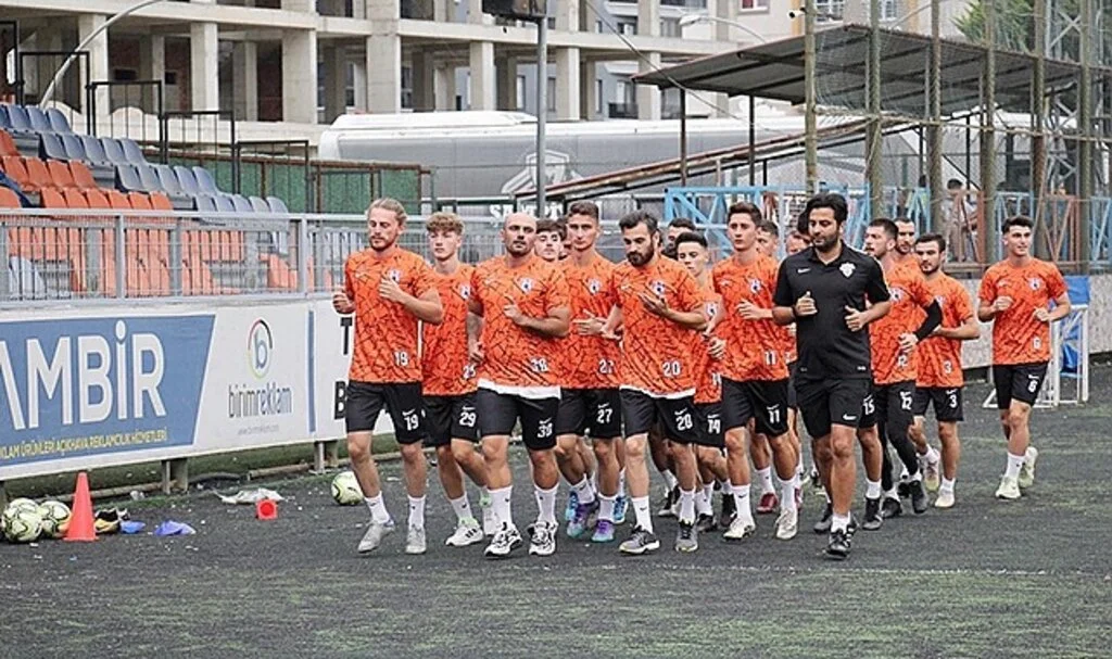 Atakum Belediyespor gençlerle mücadele edecek 