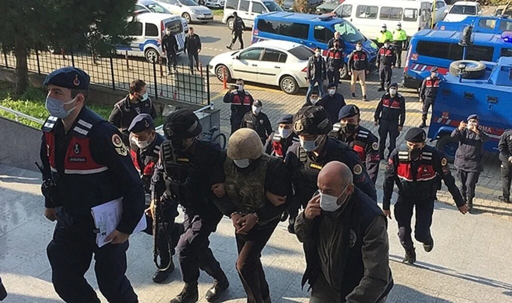 Baba ve oğlunu öldüren sanığa 2 kez müebbet
