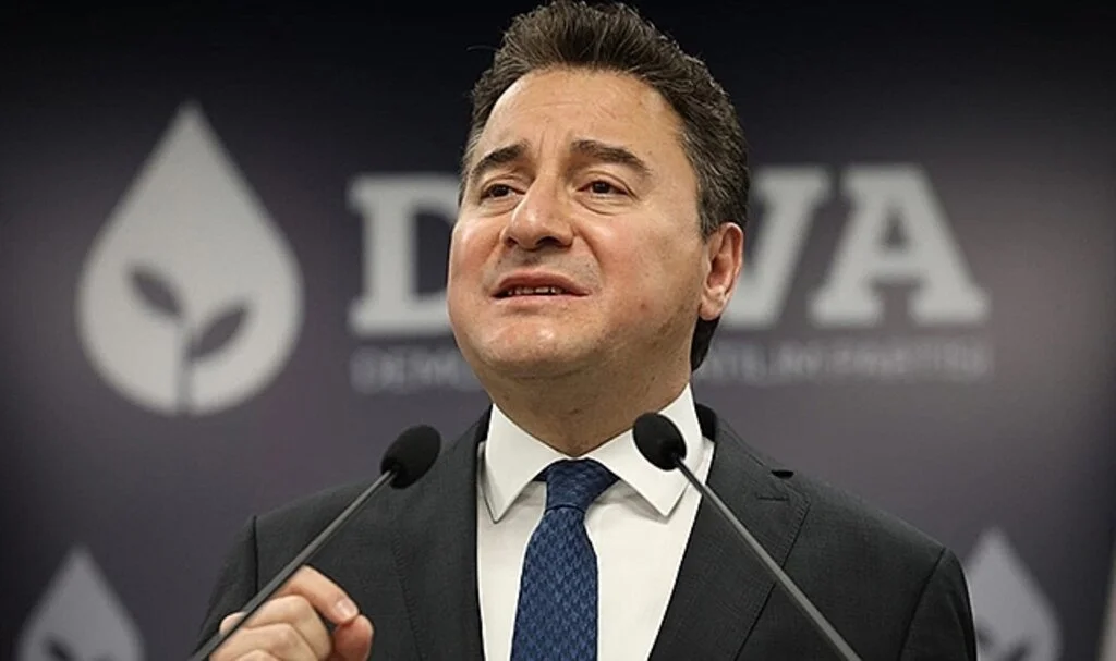 Babacan, krizi savaşa bağlayan iktidara seslendi: Rusya ve Ukrayna'da bile enflasyon bu kadar yüksek değil