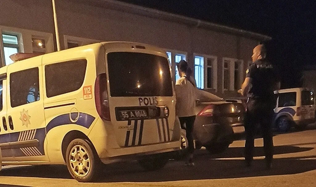 Bafra'da 2 torbacı gözaltına alındı