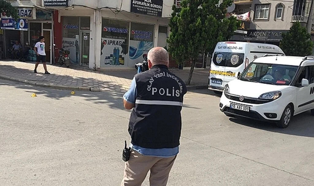 Bafra'da iş yerine silahlı saldırı: 1 yaralı