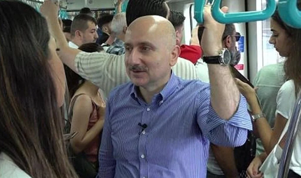 Bakan Karaismailoğlu, "İBB'ye aday olacak mısınız?" sorusunu yanıtladı