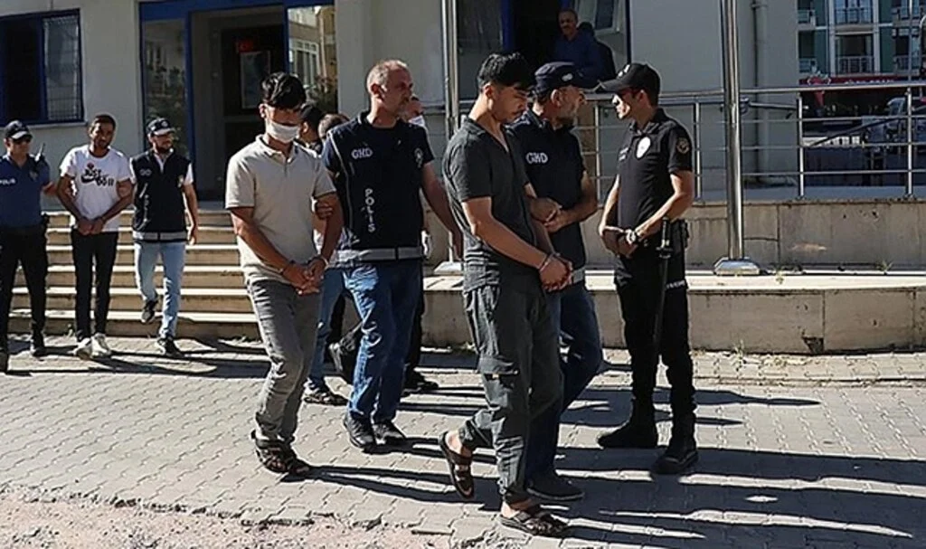 Bakan Soylu, bu yıl 132 bin 430 kaçak göçmenin yakalandığını açıkladı