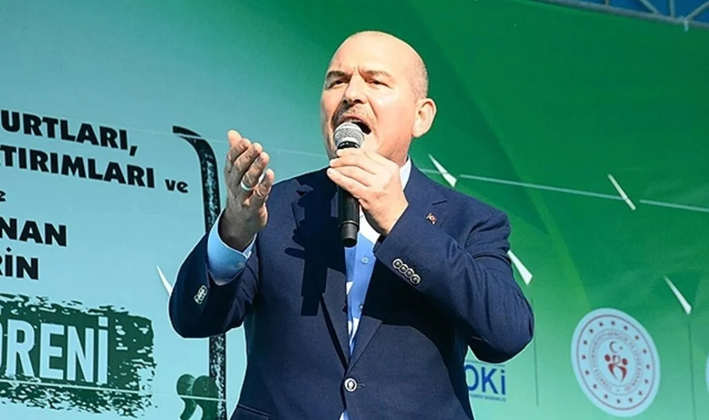 Bakan Soylu: Tayyip Erdoğan'ın önünde diz çökecekler