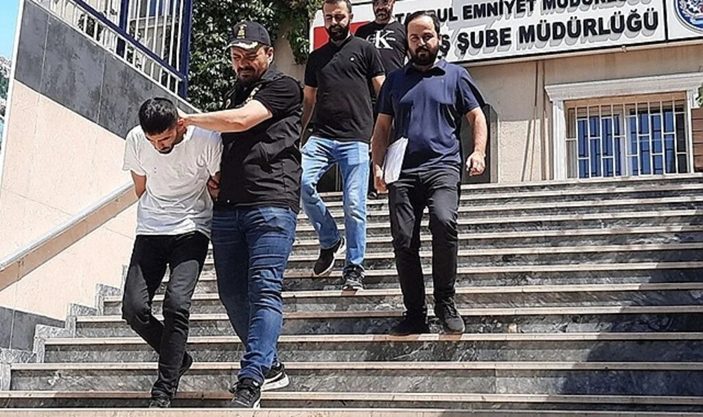 Banka görevlisinin dikkati telefon dolandırıcısını suçüstü yakalattı