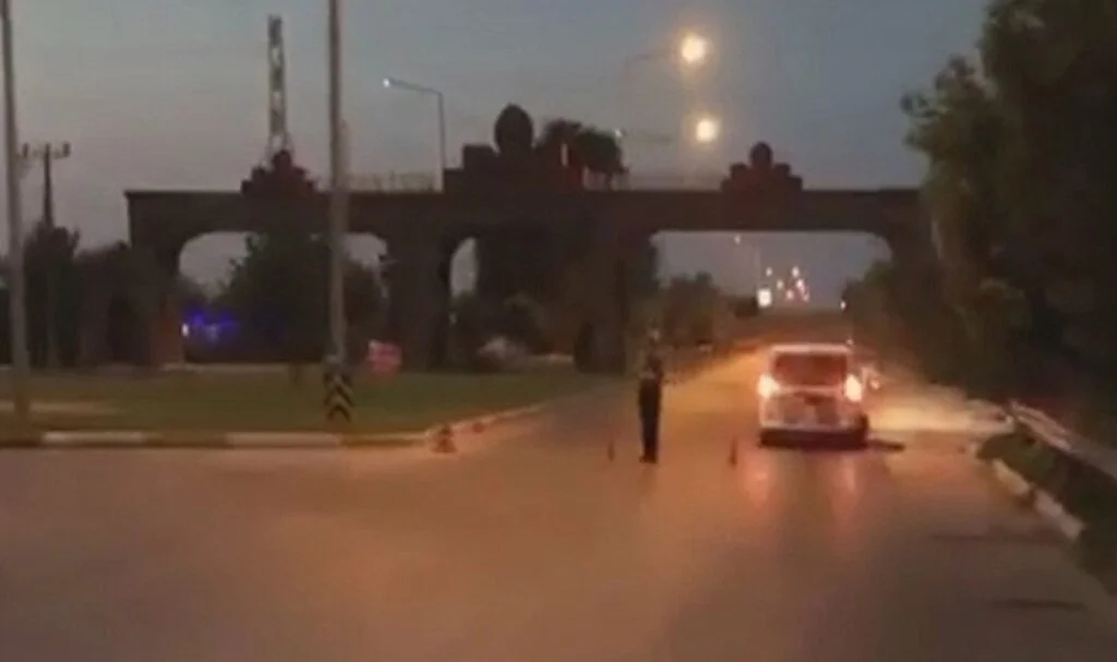 Barmen genç, trafik kazasında hayatını kaybetti