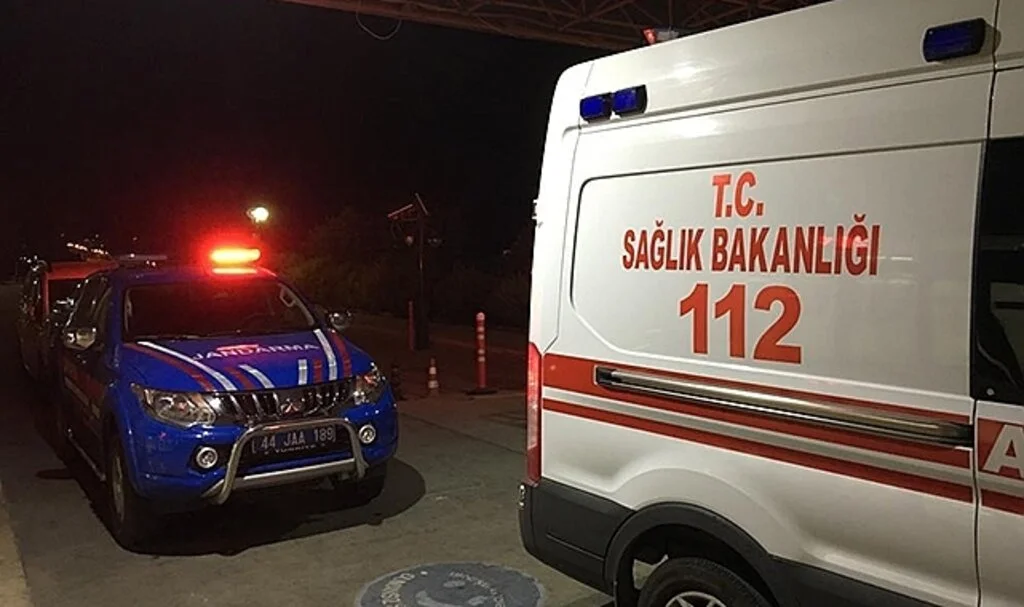 Başından yaralanan kadın, güvenlik korucusunun silahıyla vurulmuş