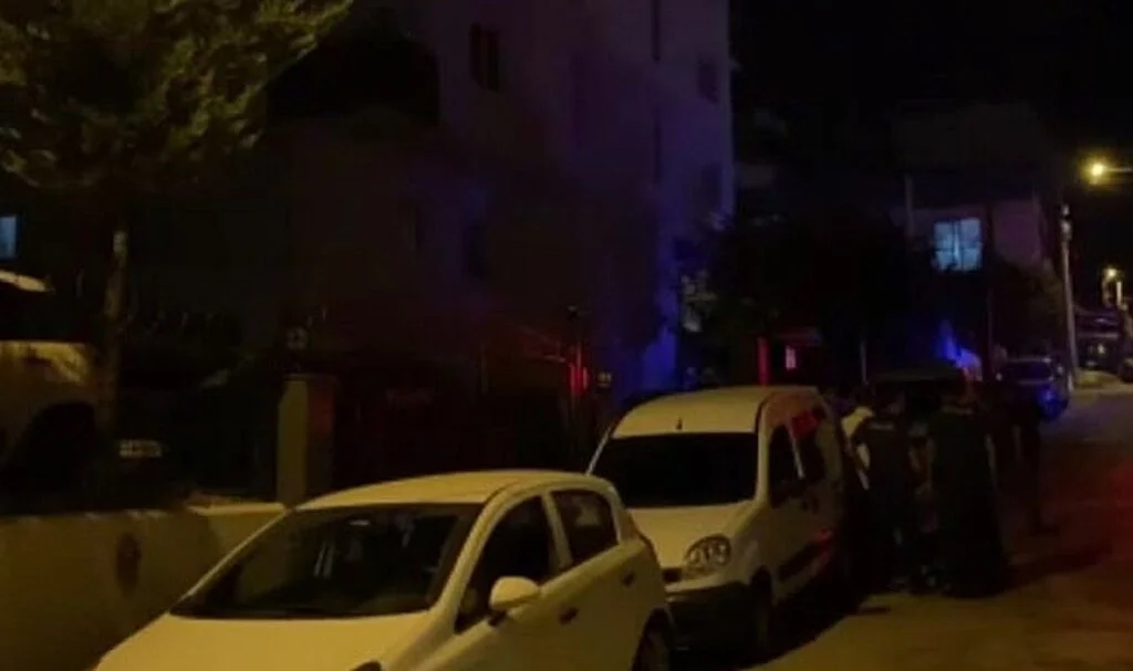 Boş sandığı tabancayı ateşleyerek kendini vurdu