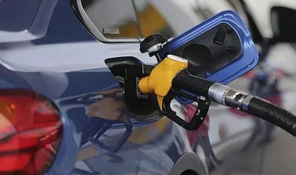 Brent petrol için çarpıcı tahmin: 65 dolar bandını işaret etti! Çifte indirim sonrası kritik açıklama