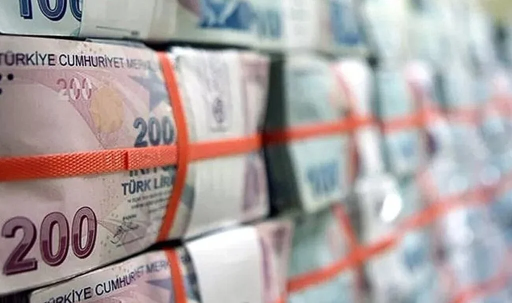 Bütçe Temmuz 2022'de açık verdi