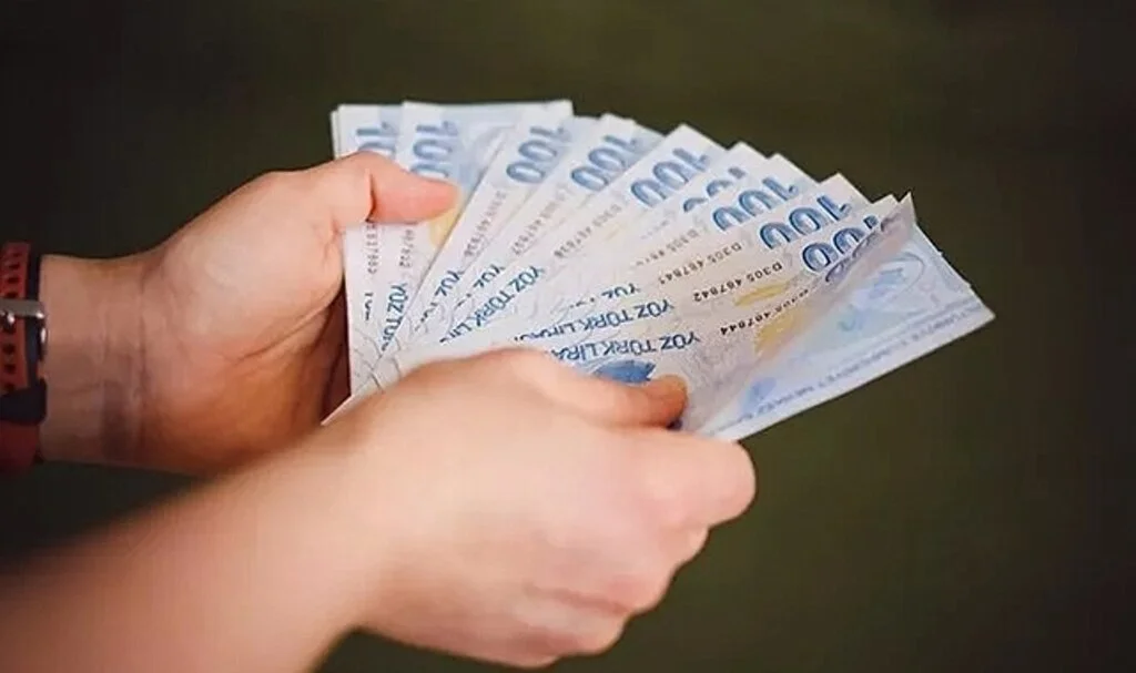 Çalışan emekliler için ses getirecek karar! Yargıtay son noktayı koydu: İstifa edilmesi halinde kıdem tazminatı…
