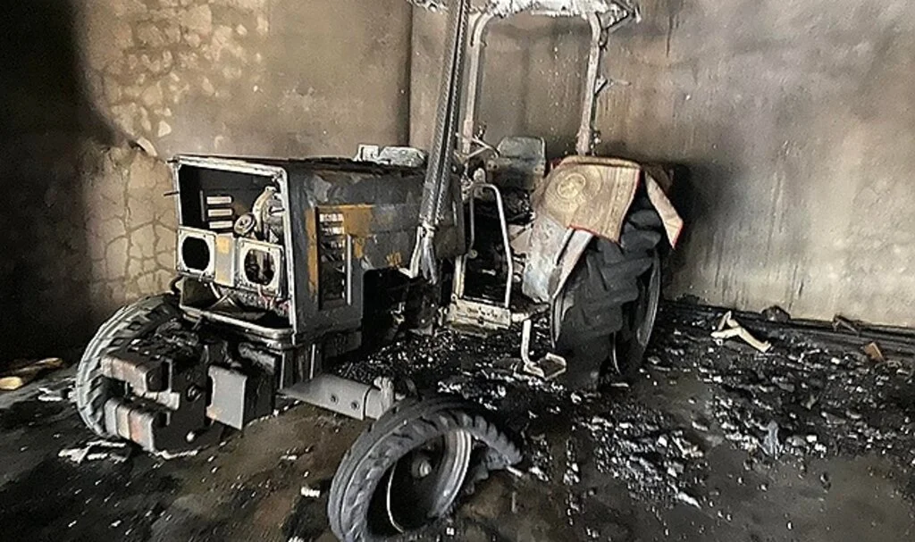 Çermik’te bir oto galeride yangın