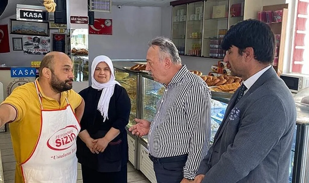 CHP İzmir Milletvekili Tacettin Bayır:"Faturalar Kiralarla Yarışır Duruma Gelmiş"