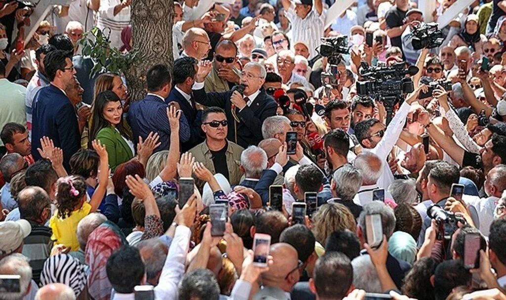 CHP Lideri Kemal Kılıçdaroğlu Niğde'de Sıcak Karşılandı