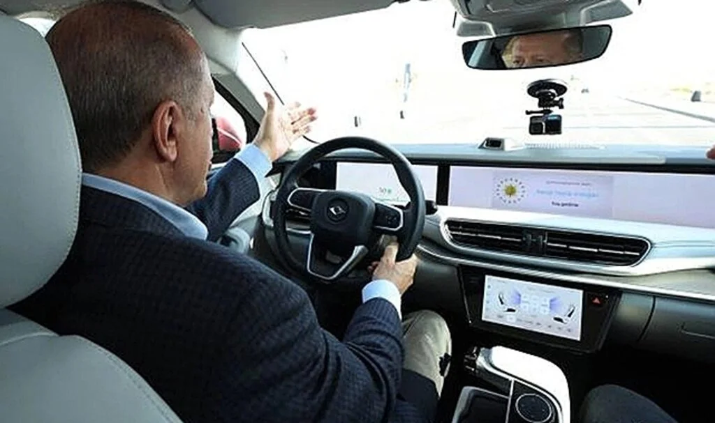 Cumhurbaşkanı Erdoğan'dan 'Togg' paylaşımı