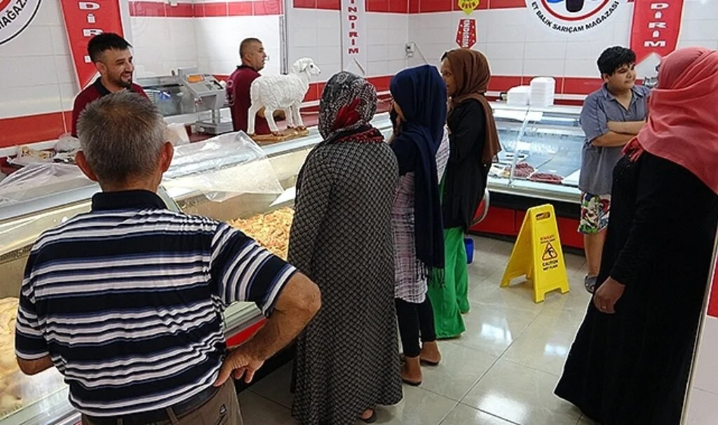  Cumhurbaşkanının çağrısı üzerine ette yüzde 25 indirim yaptı