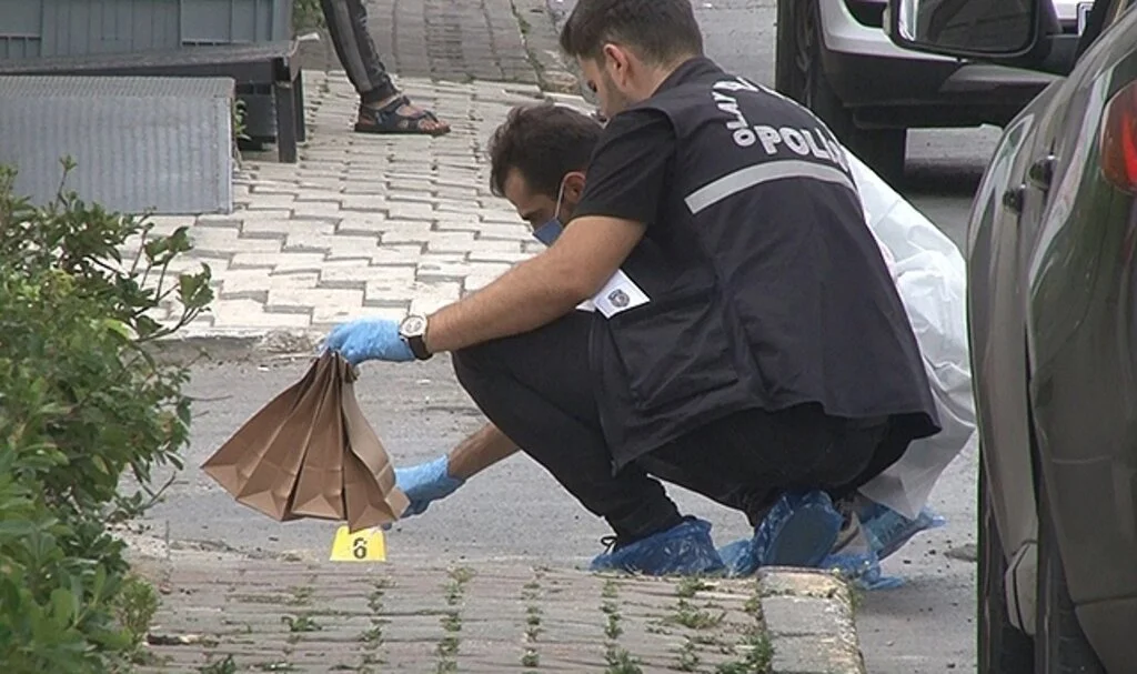 Damat dehşeti: Kayınbabasını sokak ortasında bıçakladı