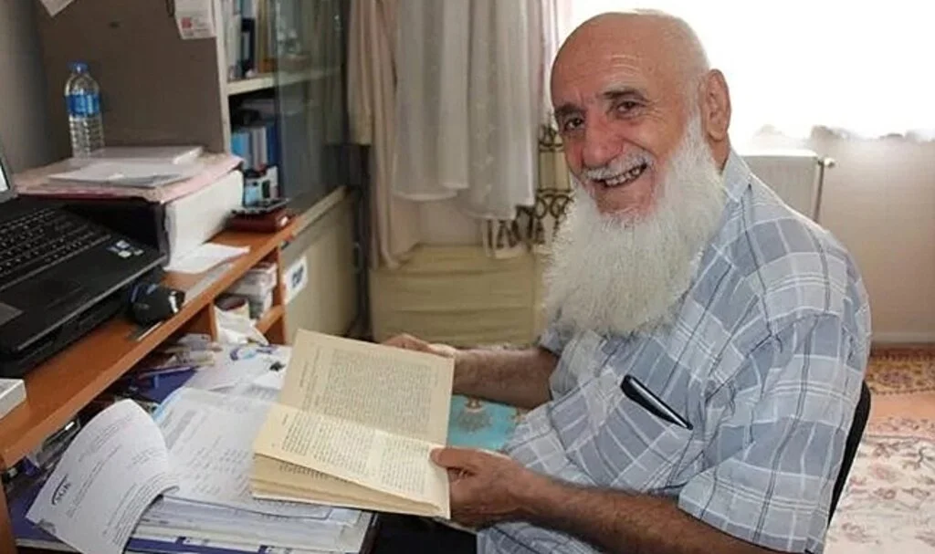 DGS’yi kazanamayan 80 yaşındaki Yaşar Dede: “Seneye yine gireceğim”