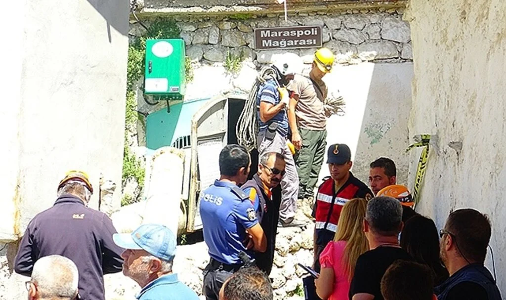 Emekli öğretmenin mağara gezisi ölümle bitti