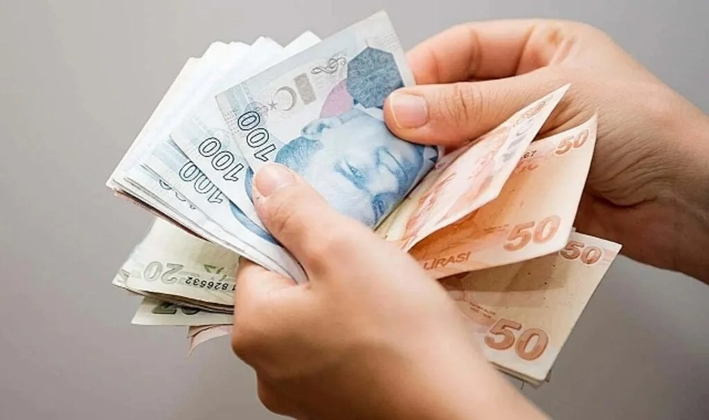 Emeklilere kritik uyarı: Elinizi çabuk tutun, saat 17’ye kadar vaktiniz var! 10 bin lira alabilirsiniz
