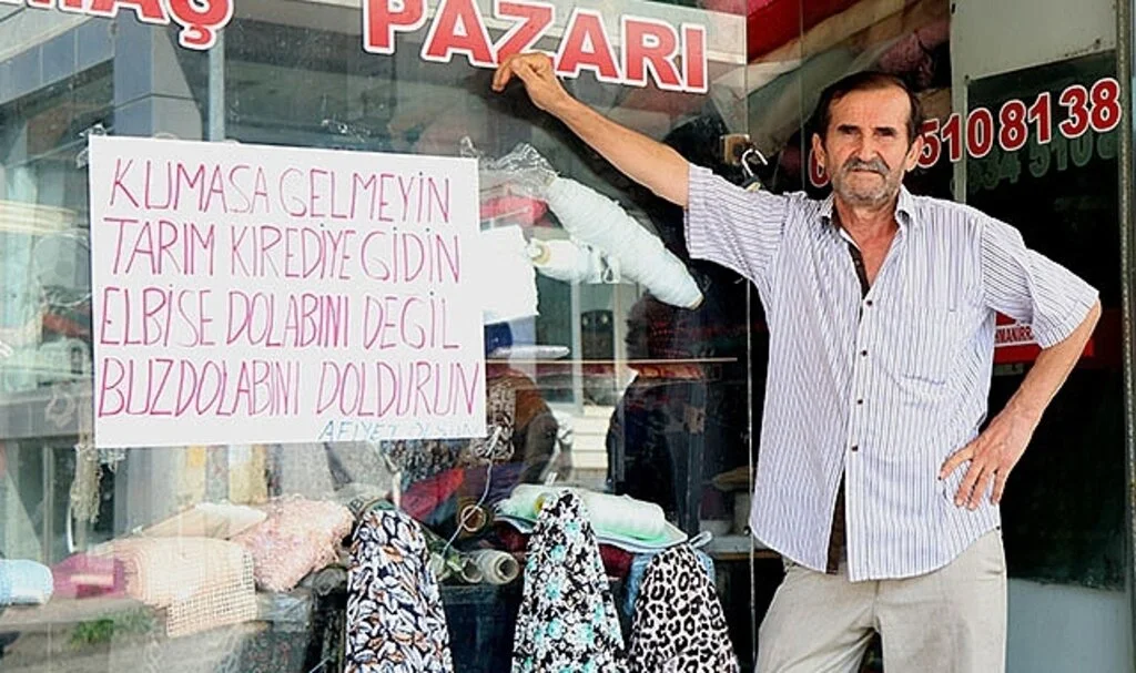 Esnaftan Karadeniz fıkrası gibi yazı: “Elbise dolabını değil, buzdolabını doldurun”