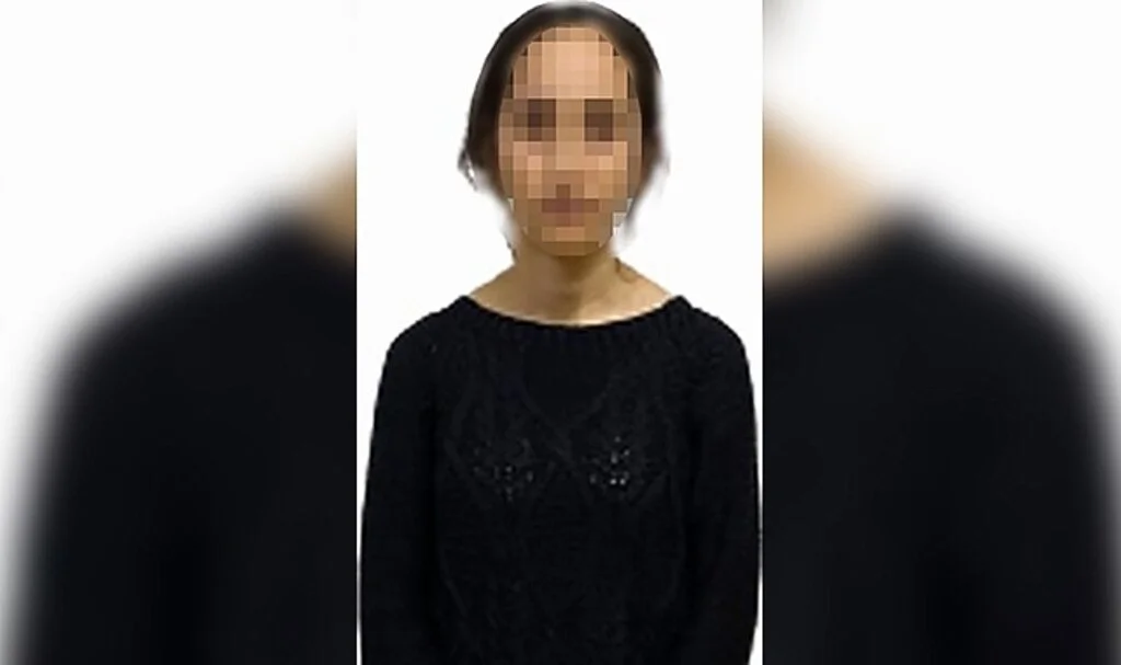Evden hırsızlık yaptı, sokağa çıkınca da başörtüsüyle kendini kamufle etti