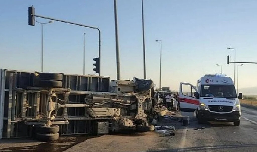 Feci kazada 2 çocuk öldü, 5 kişi yaralandı