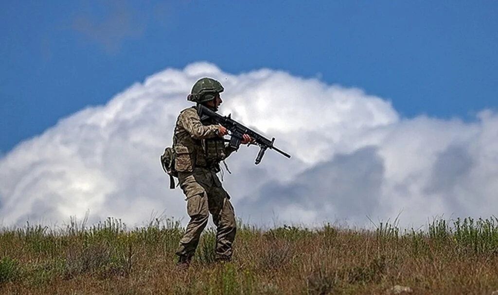 Fırat Kalkanı bölgesinde 6 PKK/YPG'li terörist etkisiz hale getirildi