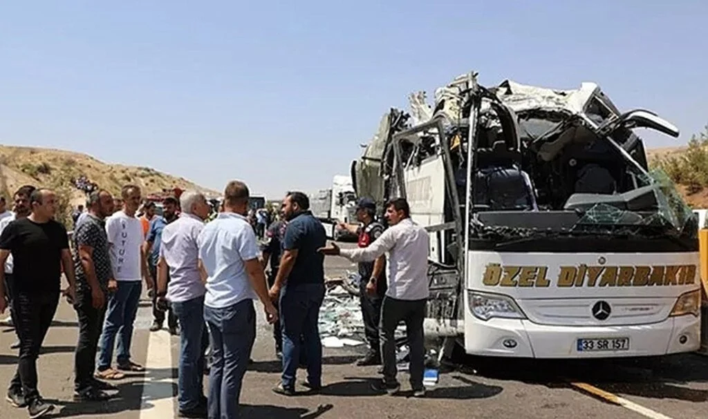 Gaziantep'te 15 kişinin öldüğü kazada şok tespit: 307 metre fren izi var, otobüsün hızı 130 km'ydi