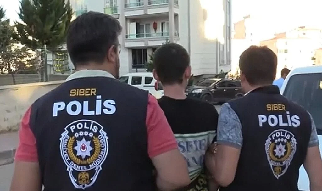 Gaziantep'te dolandırıcılık operasyonu: 3 gözaltı