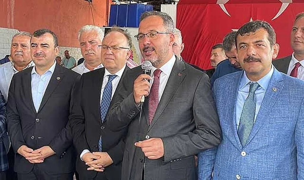 Gençlik ve Spor Bakanı Kasapoğlu, Zonguldak'ta ziyaretlerde bulundu