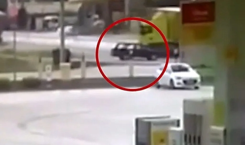 Geri vites hayat kurtardı! İnanılmaz an kamerada