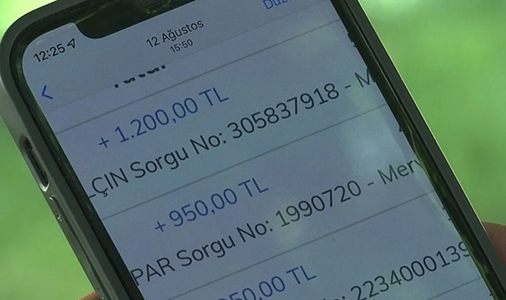 Hesabına gelen paraların sahibini arıyor