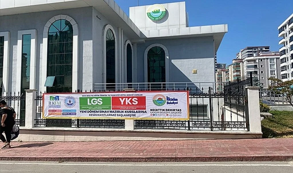 İlkadımlı Gençler Geleceğe İlkem İle Hazırlanıyor