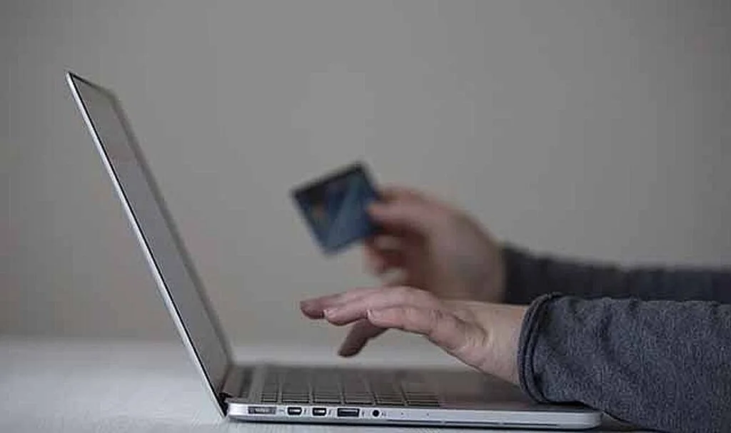 İnternet üzerinden alınan ürünler koşulsuz iade edilemeyecek