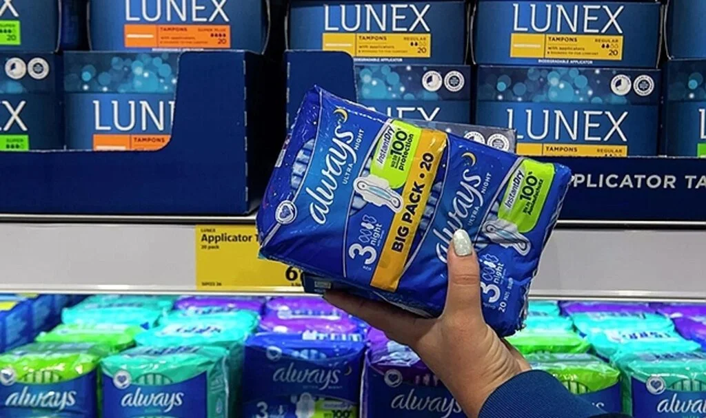 İskoçya kadınlara ücretsiz ped sağlayan ilk ülke oldu