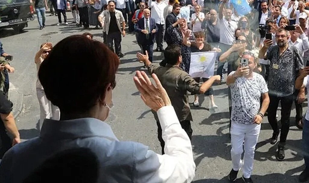 'İttifak bozulmasın' diyen vatandaşa yanıt verdi! Akşener, yarını işaret etti