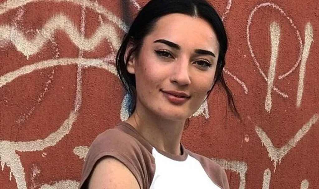 İzmir'de Sinem Çiçek’in şüpheli ölümüyle ilgili yeni detaylar, arkadaşları bu işin içinde olabilir!