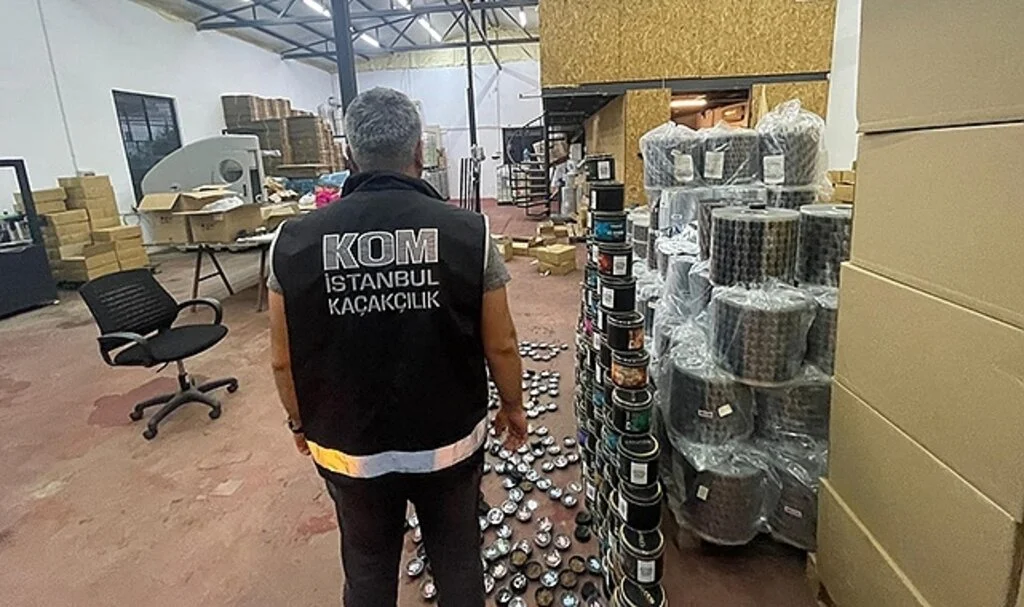 Kaçak tütün operasyonu: 1 ton 777 kg nargile tütünü ele geçirildi