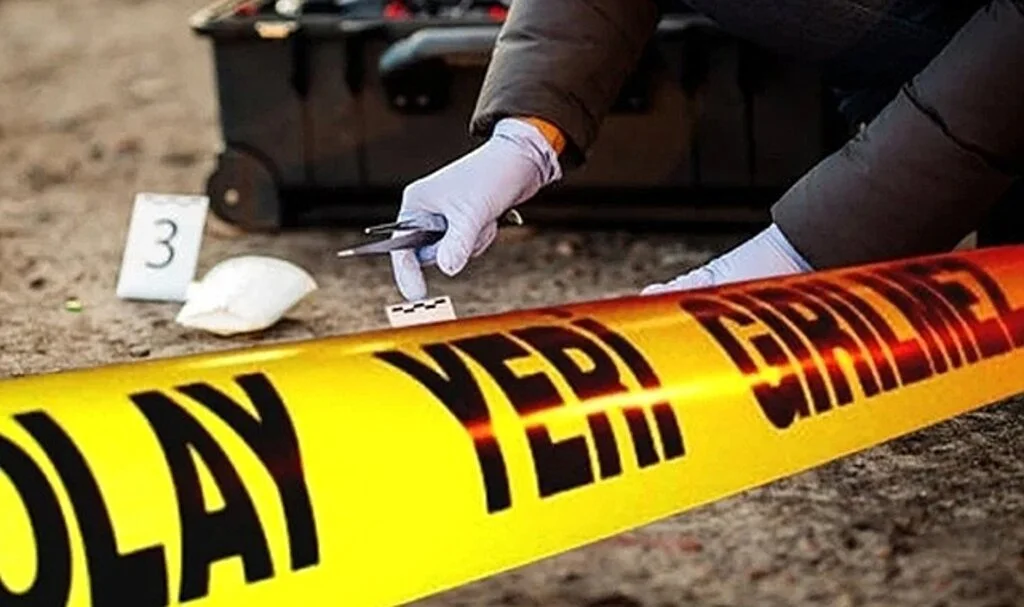 Kadın kılığına giren hırsızlar kuyumcu soydu