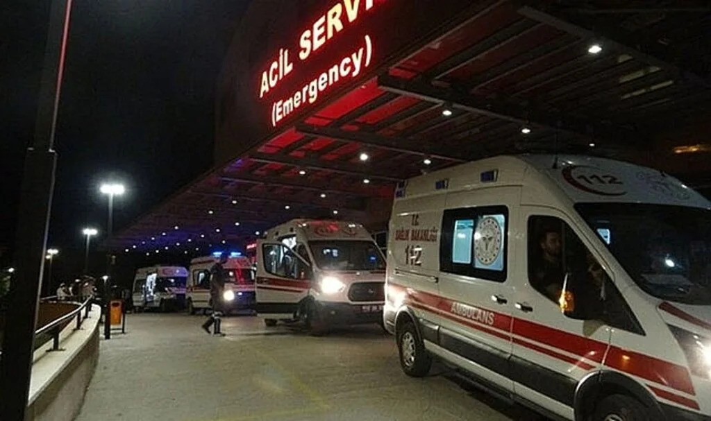 Kamyonet takla attı: 1 ölü, 4 yaralı