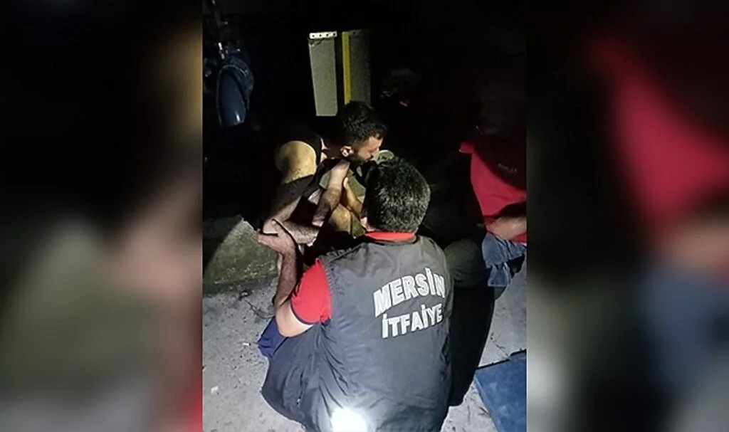 Kanyonda mahsur kalan genci itfaiye kurtardı