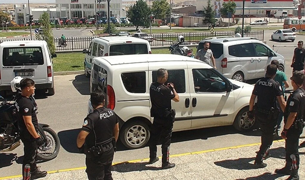 Karaman’daki cinayetin şüphelisi İzmir’de yakalandı