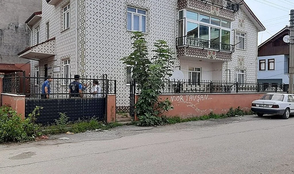 Kendisinden haber alınamayan 70 yaşındaki adam evinde ölü bulundu