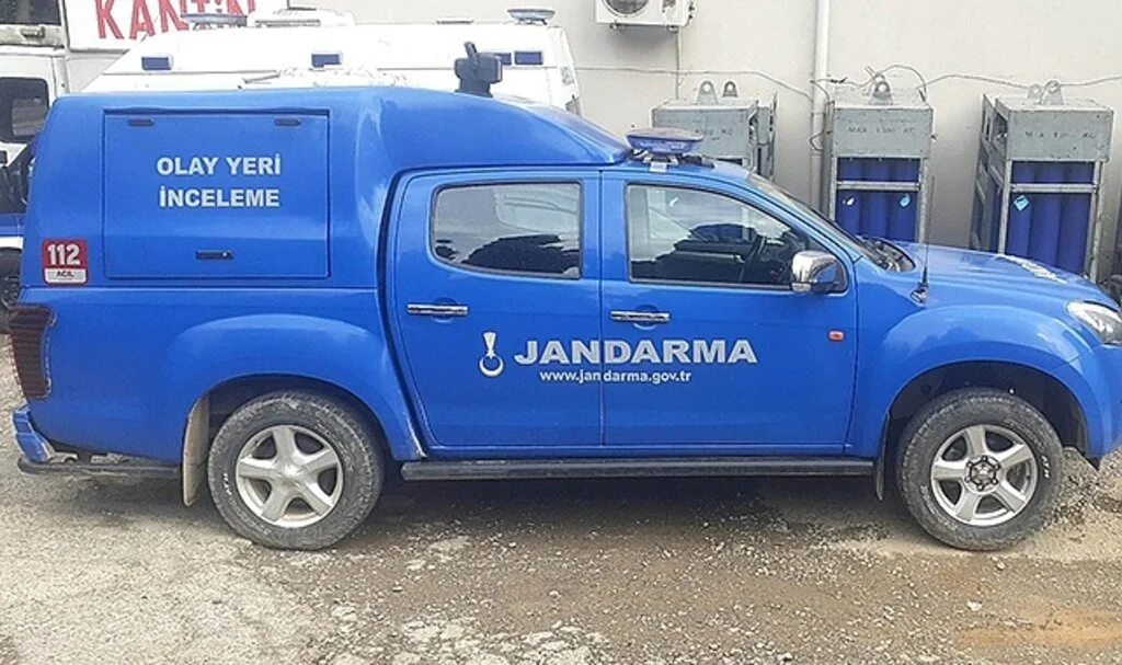 Kesilen ağacın altında kalan kişi öldü