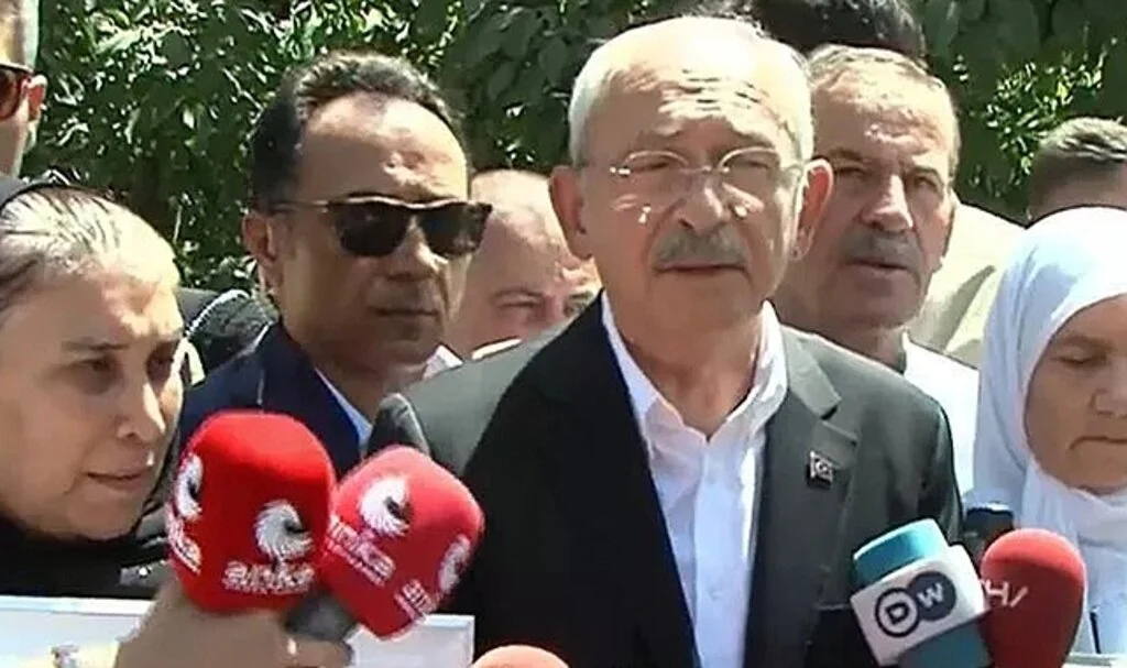 Kılıçdaroğlu o kentte sloganlar eşliğinde karşılandı