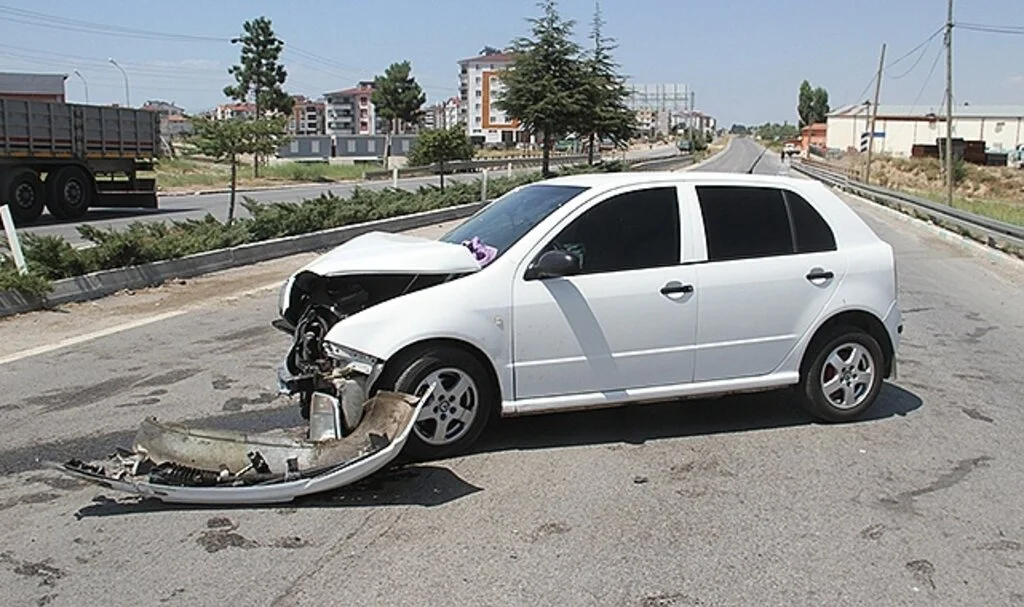 Konya'da 2 otomobil çarpıştı: 7 yaralı
