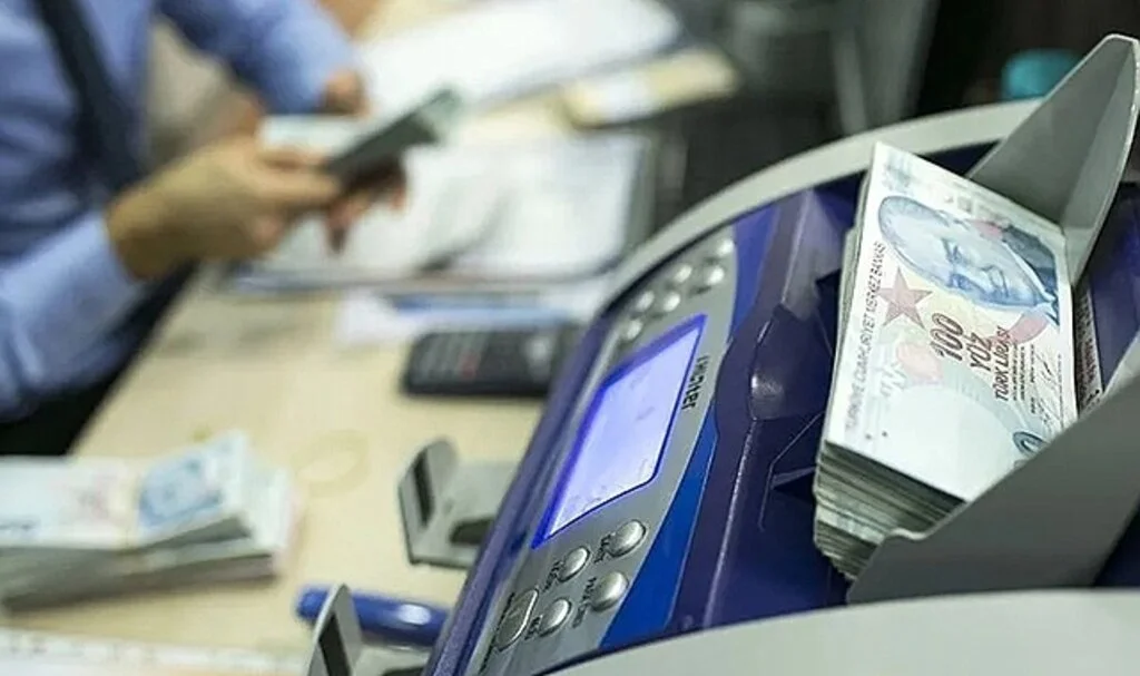 Kredi çıkmazı... "Bankalar kredi vermiyor, verdiklerinden de yüksek faiz istiyor"