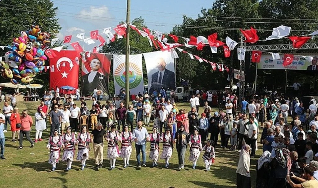 Mahmur Dağı Kadırga Şenlikleri renkli görüntülerle son buldu